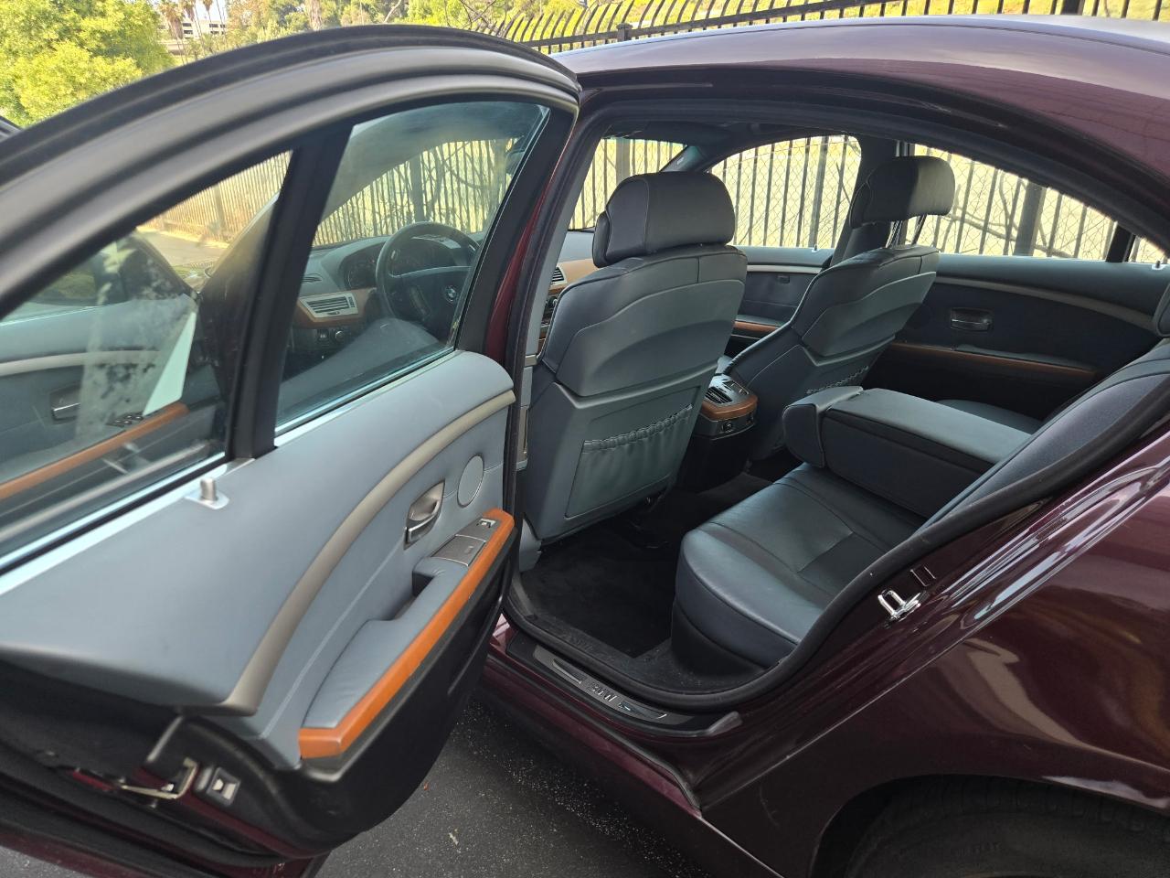 BMW 7-Series 750i 2007