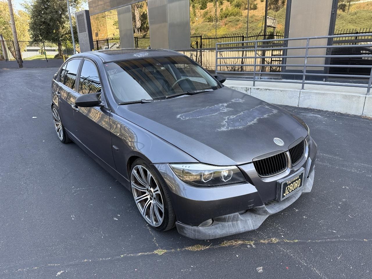 BMW 3-Series 330i Sedan 2006