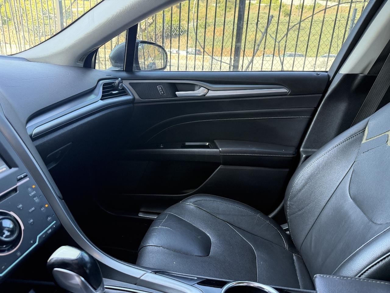 Ford Fusion Titanium 2014