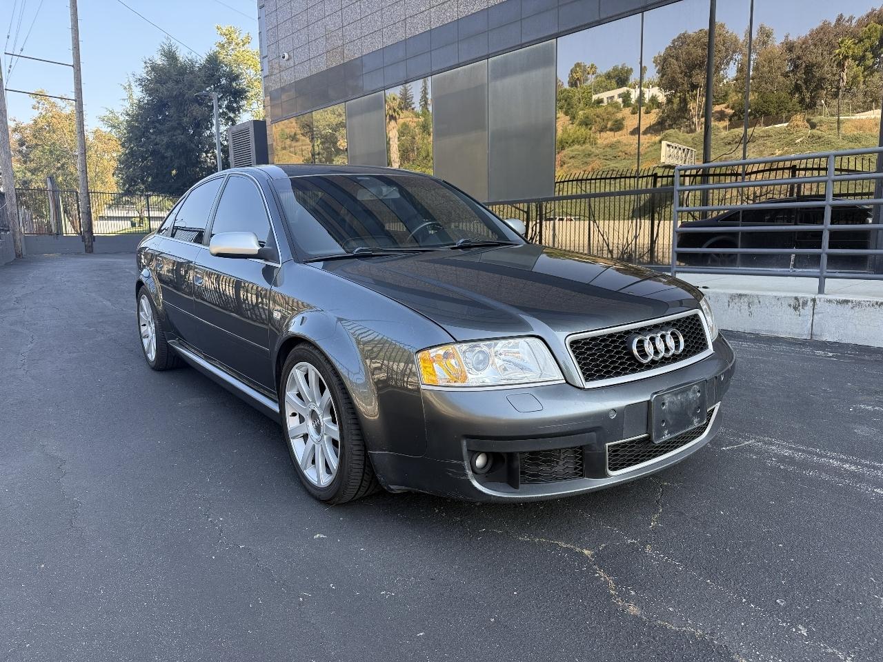 Audi RS6 Sedan 2003