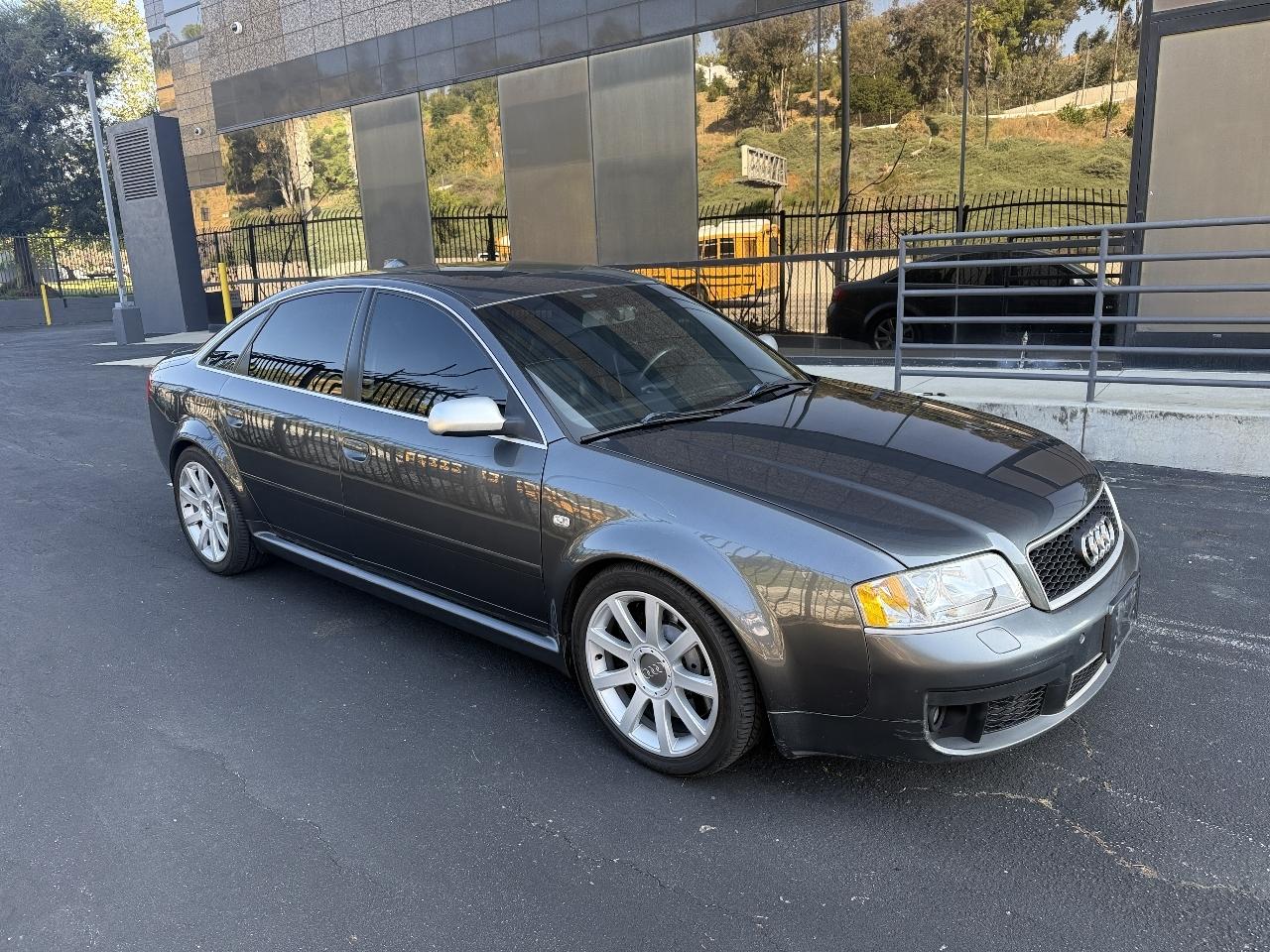 Audi RS6 Sedan 2003