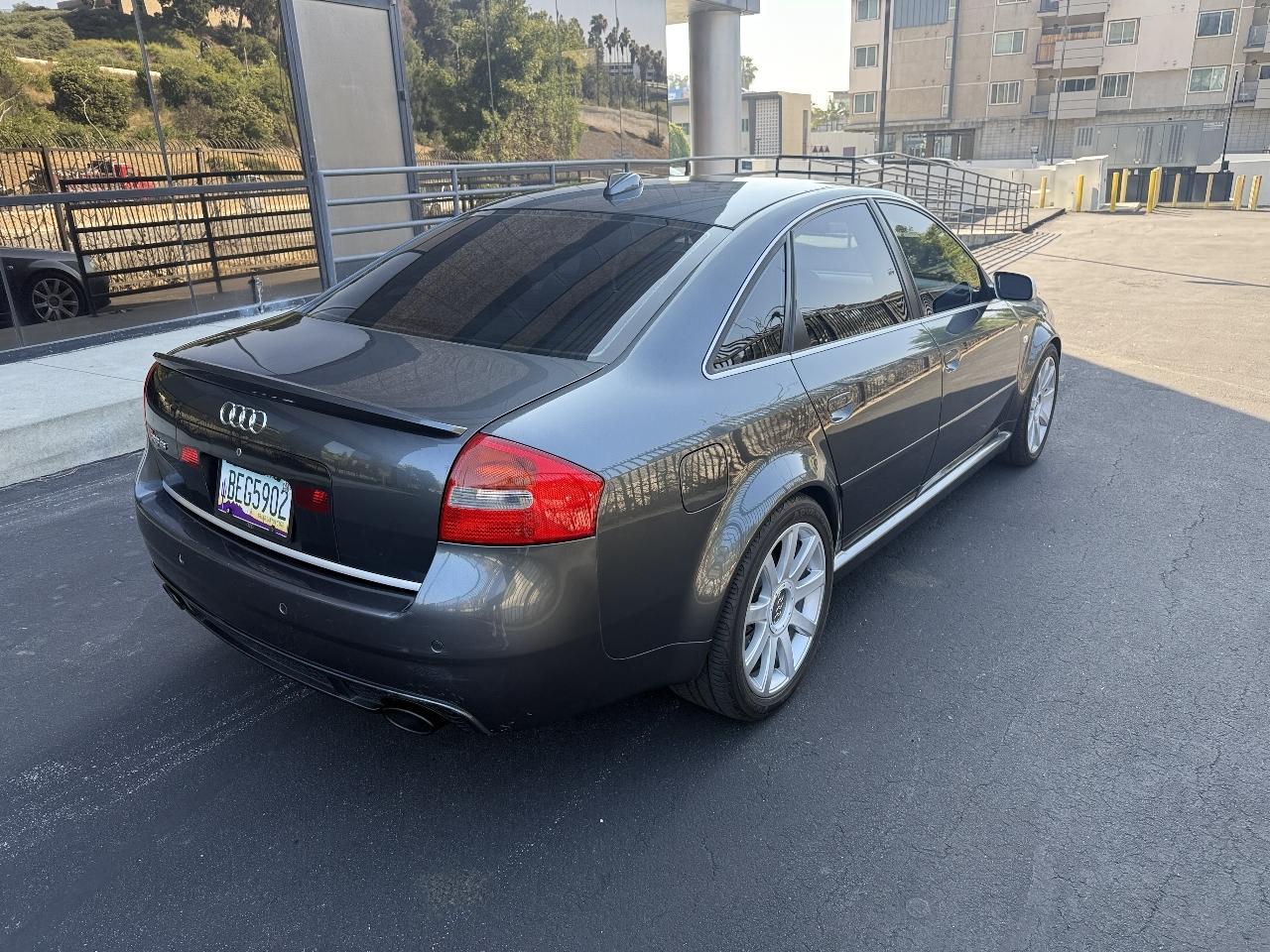 Audi RS6 Sedan 2003