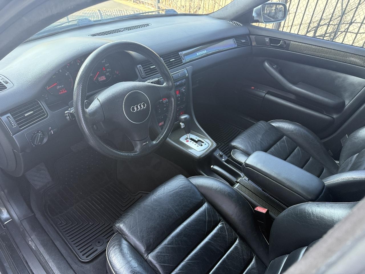 Audi RS6 Sedan 2003