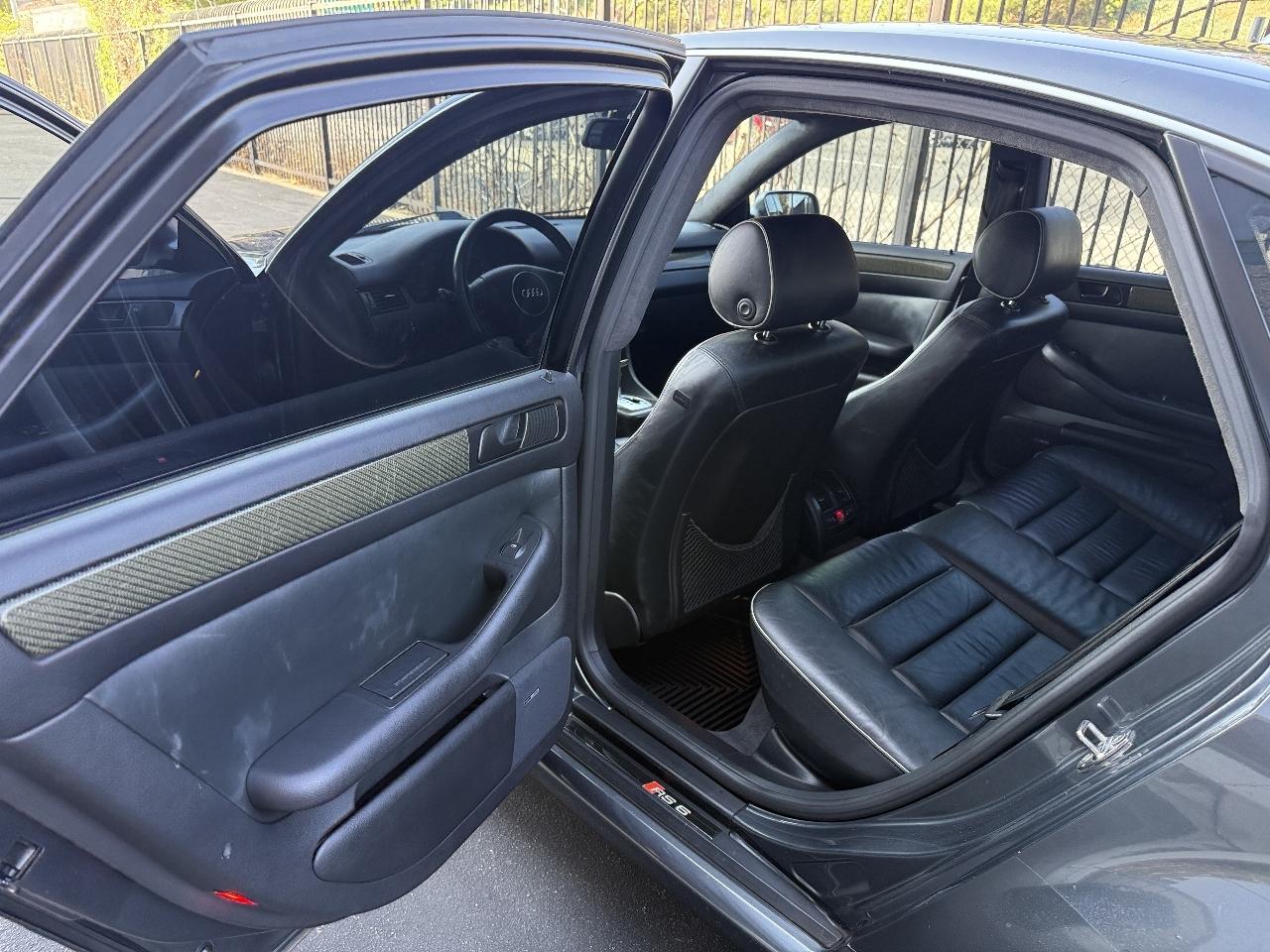 Audi RS6 Sedan 2003
