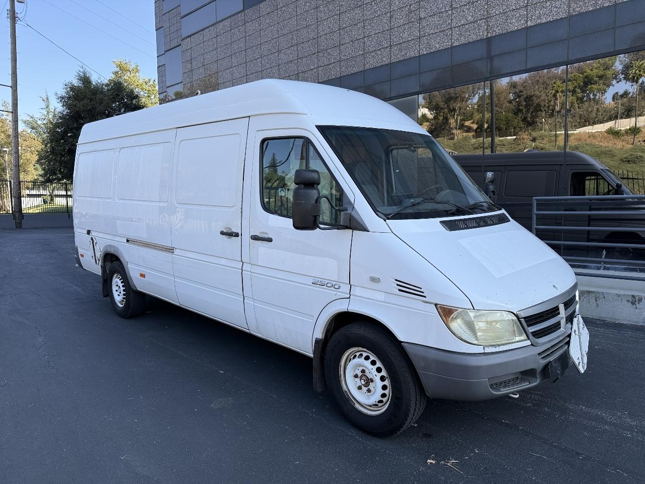Dodge Sprinter Van 2500 Super High Ceiling 158-in. WB 2005