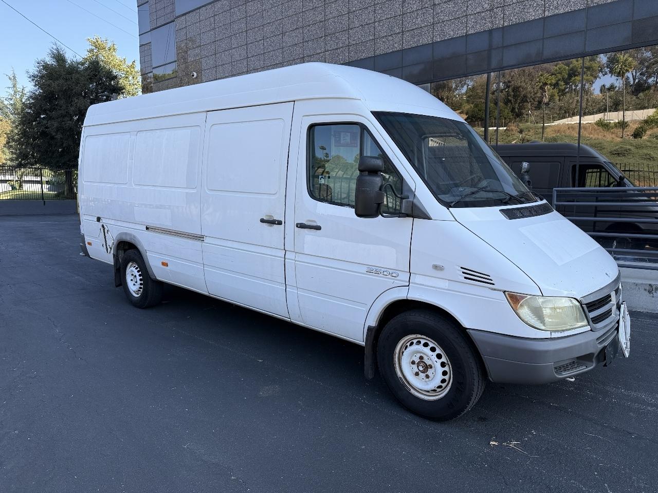 Dodge Sprinter Van 2500 Super High Ceiling 158-in. WB 2005