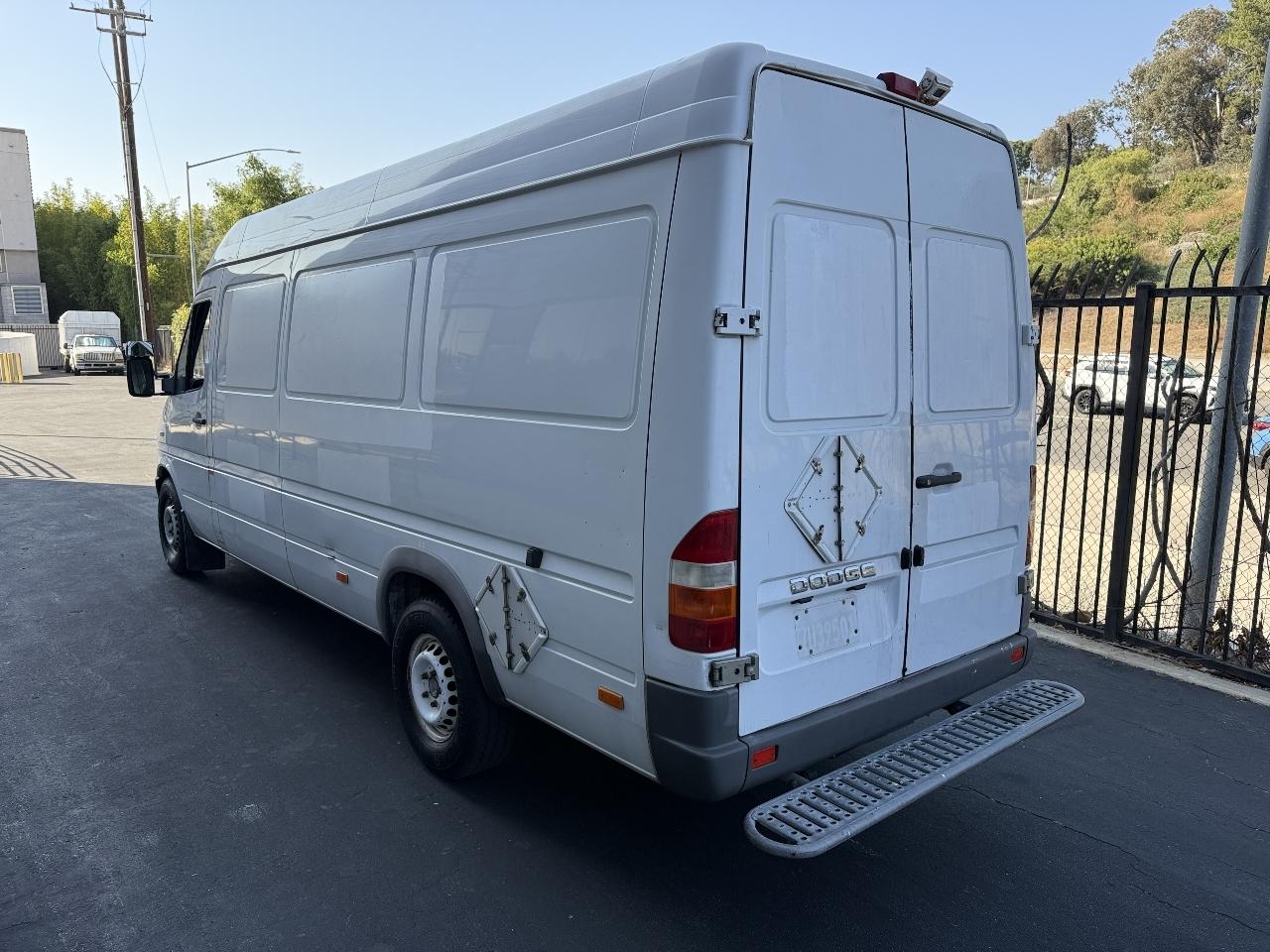 Dodge Sprinter Van 2500 Super High Ceiling 158-in. WB 2005