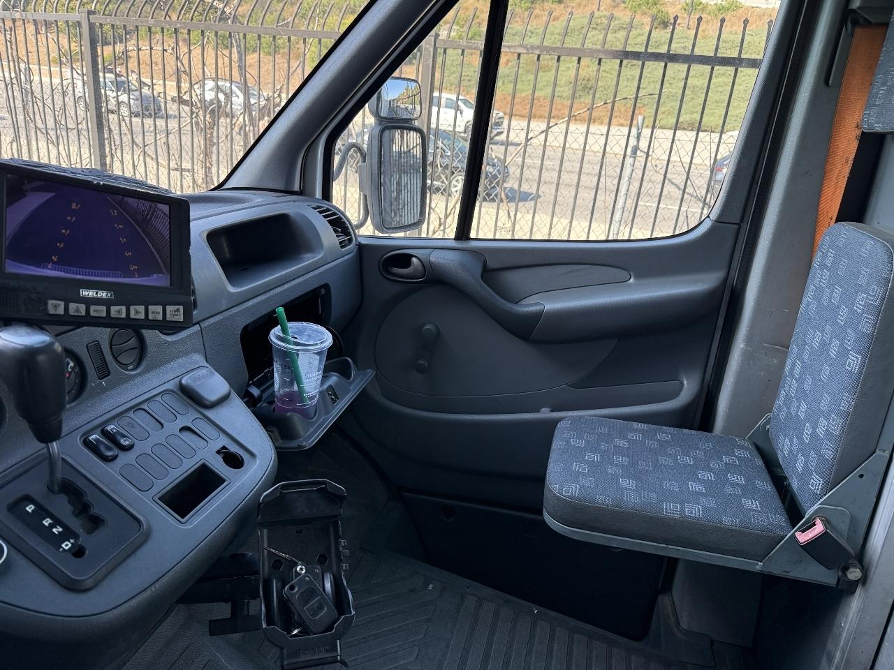 Dodge Sprinter Van 2500 Super High Ceiling 158-in. WB 2005