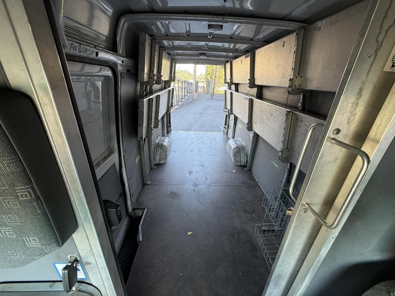 Dodge Sprinter Van 2500 Super High Ceiling 158-in. WB 2005