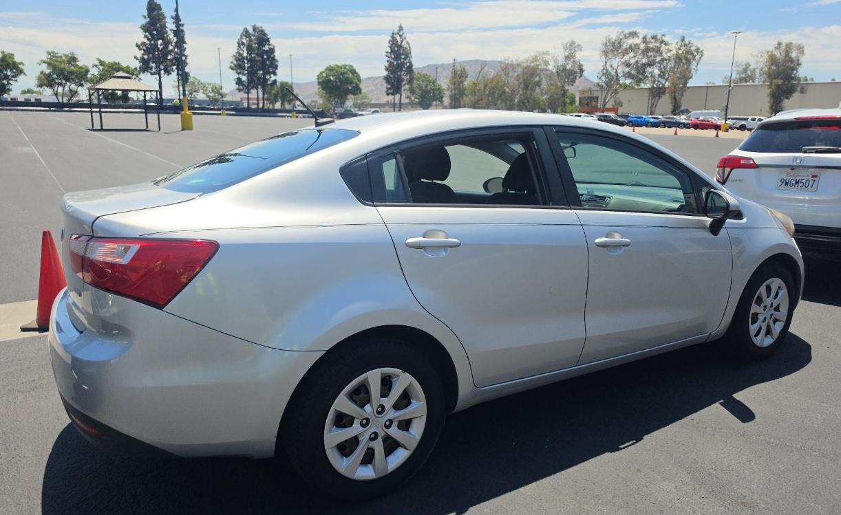 Kia Rio LX 2015