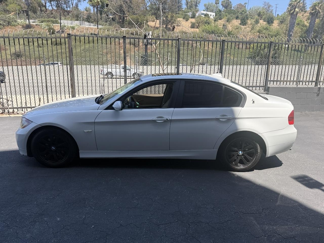BMW 3-Series 325i Sedan 2006