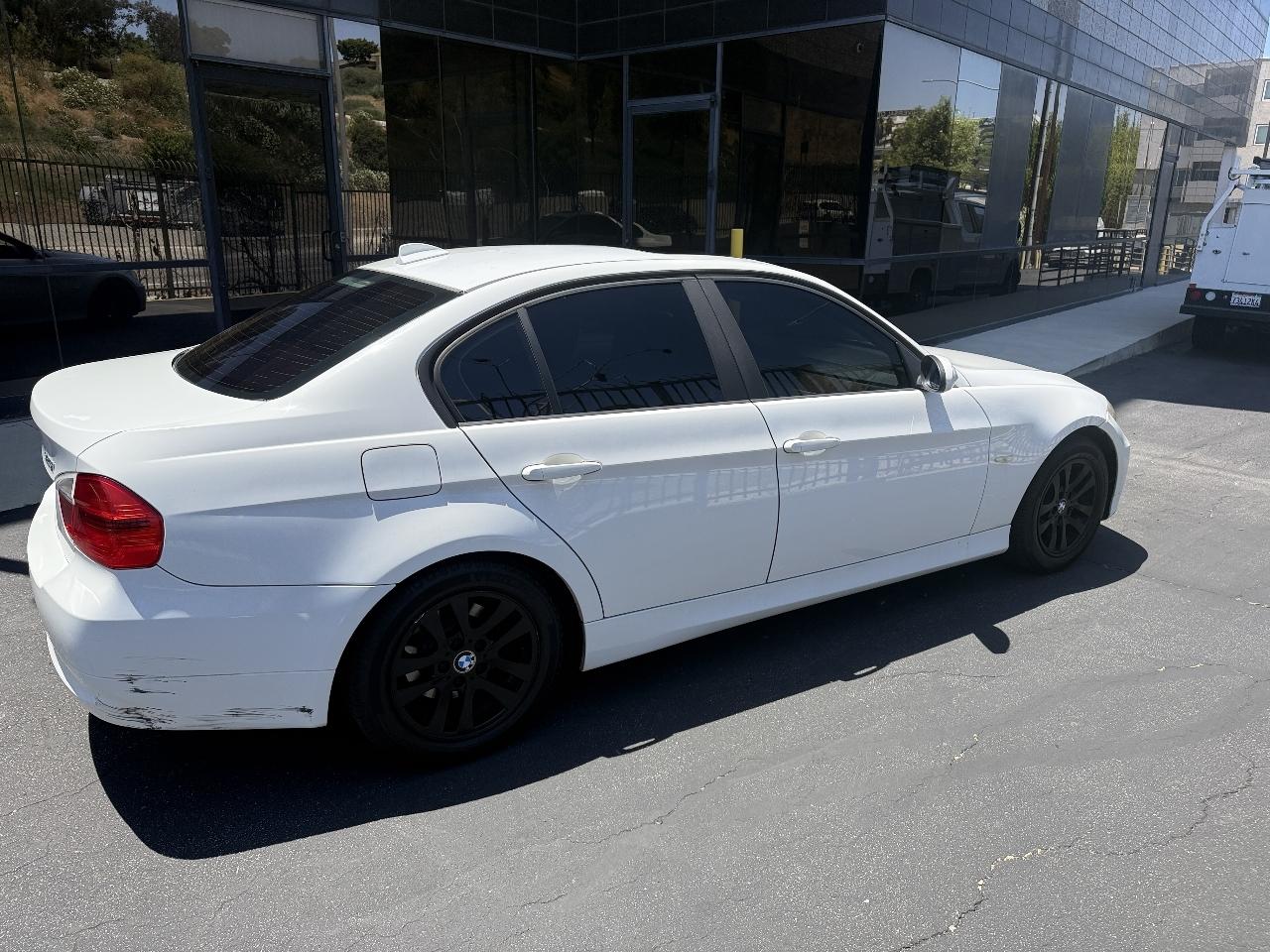 BMW 3-Series 325i Sedan 2006