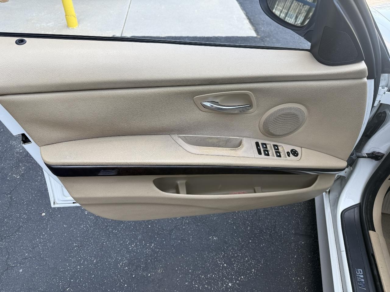 BMW 3-Series 325i Sedan 2006