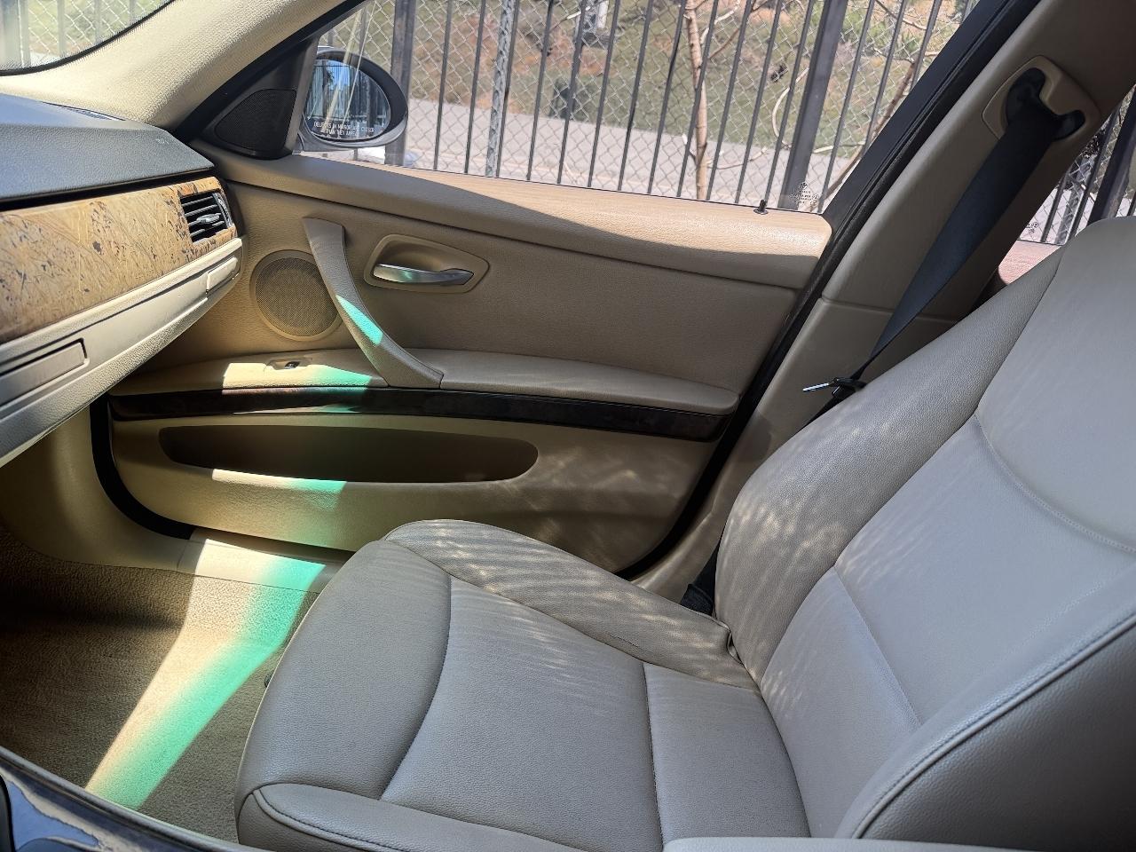BMW 3-Series 325i Sedan 2006