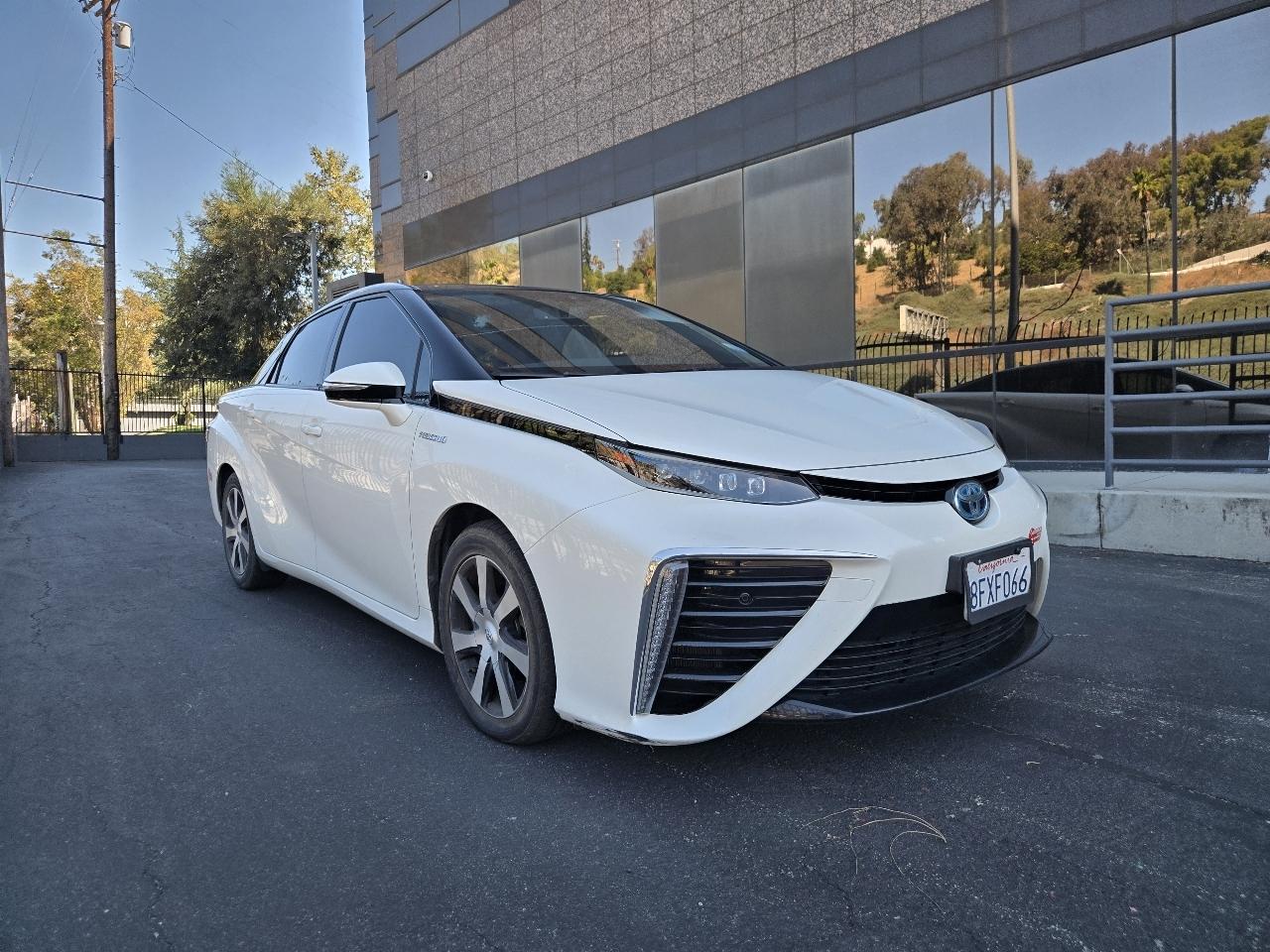 Toyota Mirai Sedan 2018