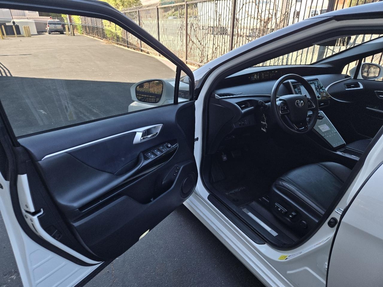 Toyota Mirai Sedan 2018