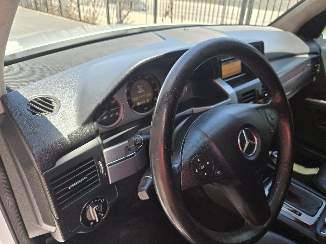 Mercedes-Benz GLK-Class GLK350 2010