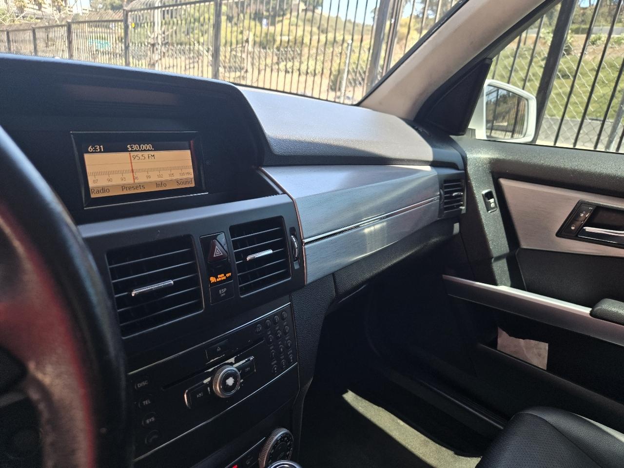 Mercedes-Benz GLK-Class GLK350 2010