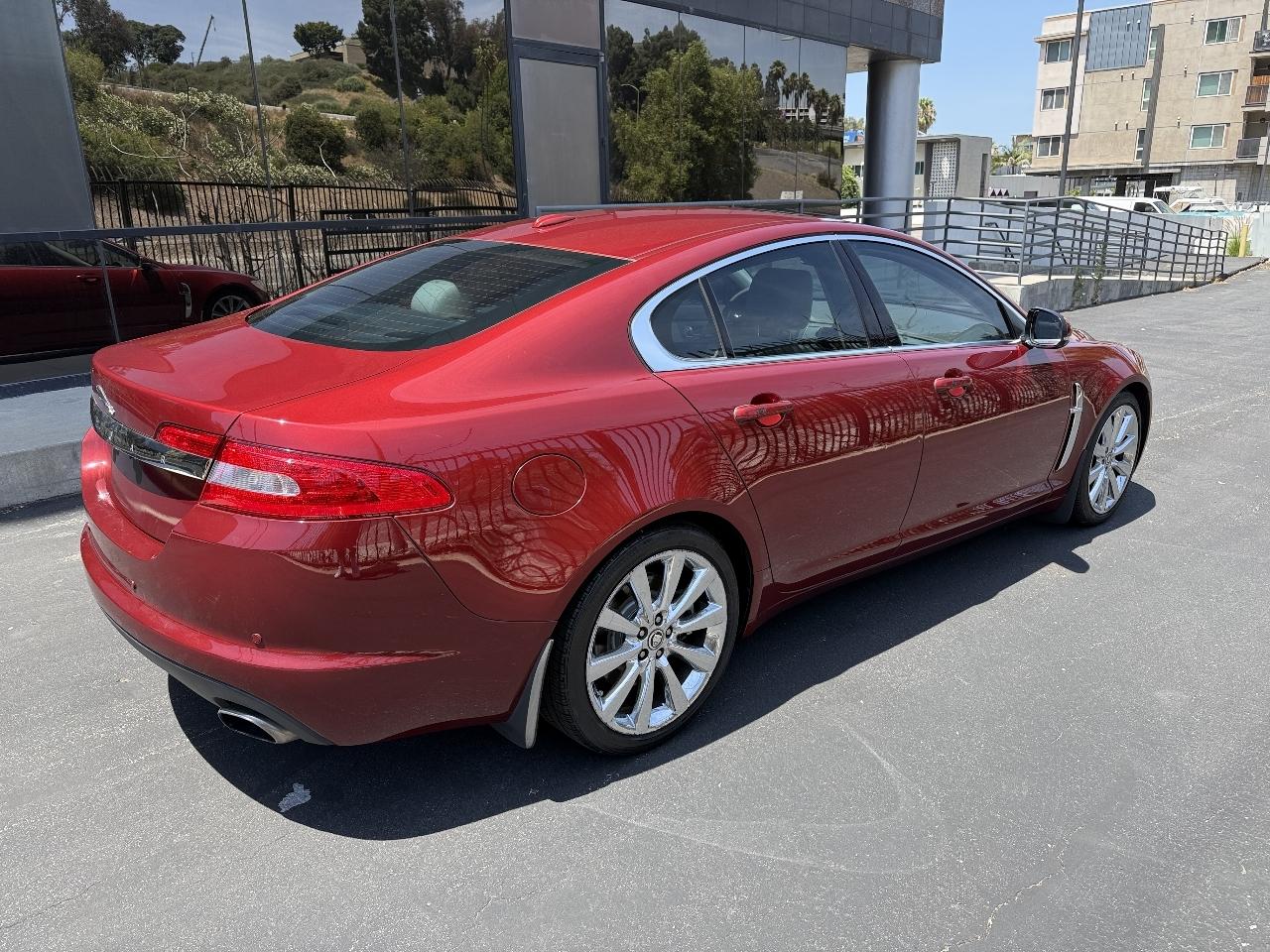 Jaguar XF-Series XF Premium 2011