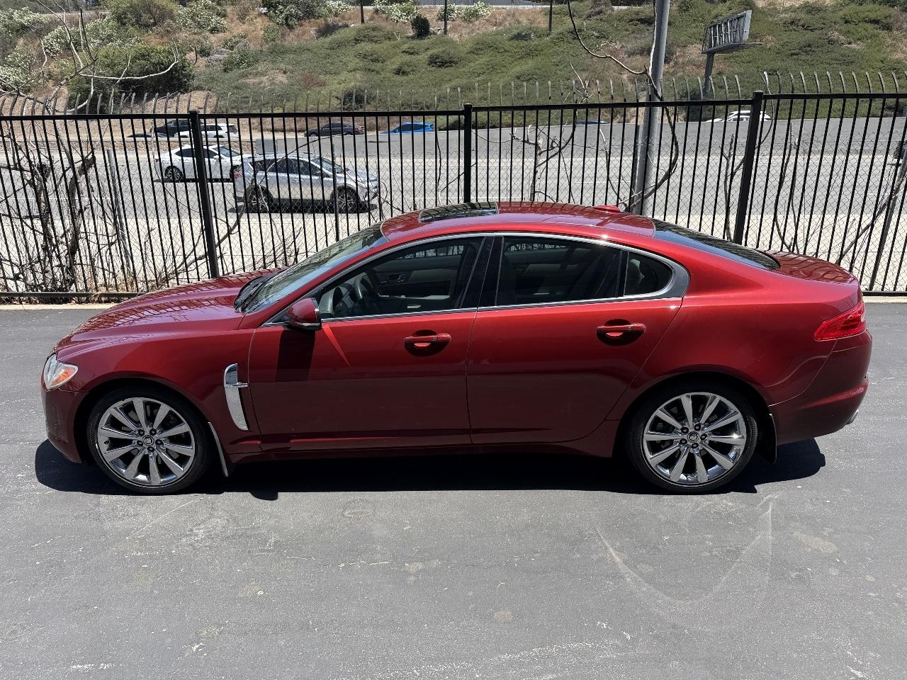 Jaguar XF-Series XF Premium 2011