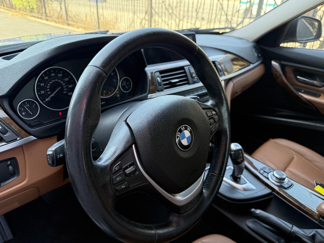 BMW 3-Series 335i Sedan 2013