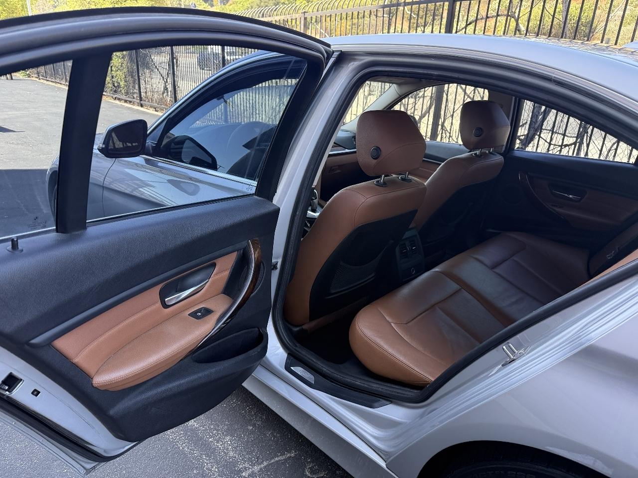 BMW 3-Series 335i Sedan 2013