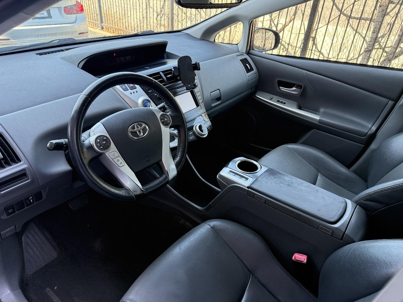 Toyota Prius V Three 2013
