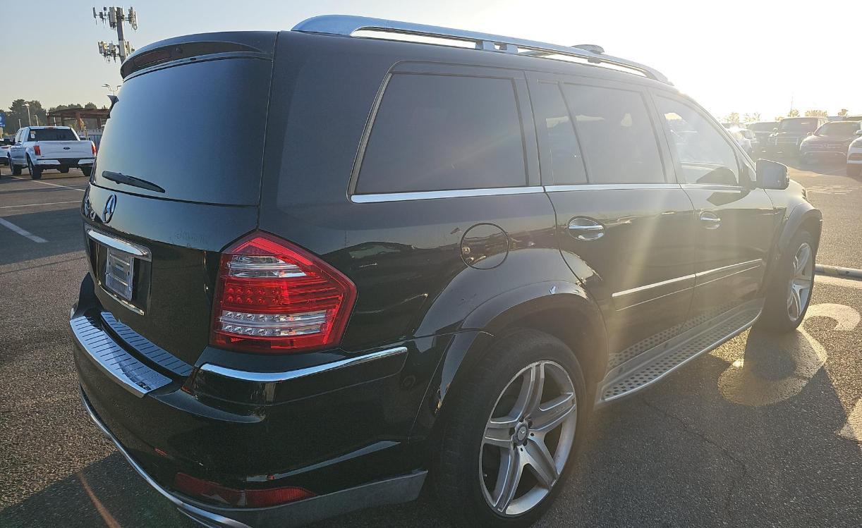 Mercedes-Benz GL-Class GL550 4MATIC 2012