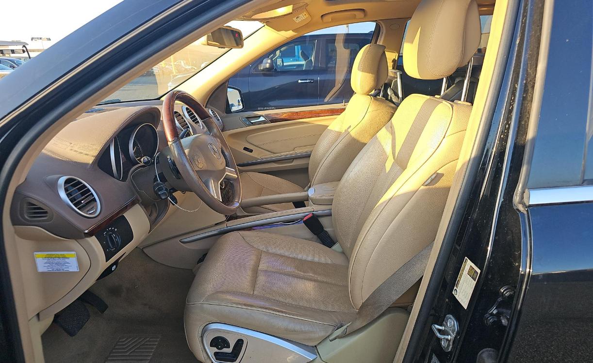 Mercedes-Benz GL-Class GL550 4MATIC 2012