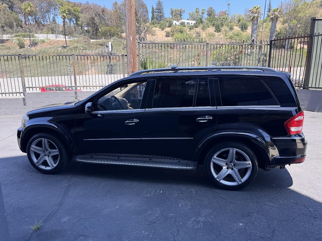 Mercedes-Benz GL-Class GL550 4MATIC 2012