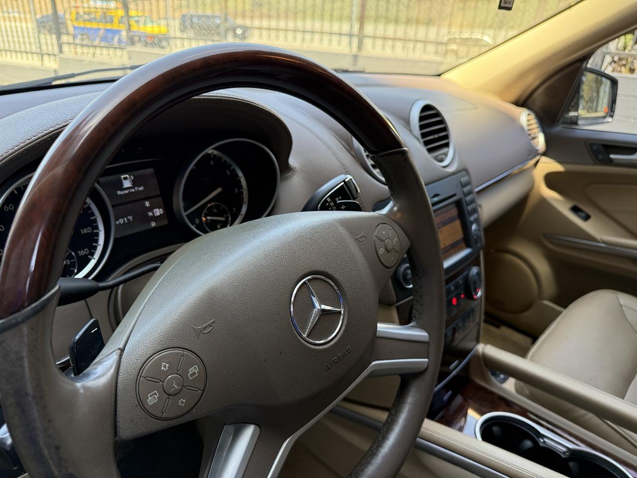 Mercedes-Benz GL-Class GL550 4MATIC 2012