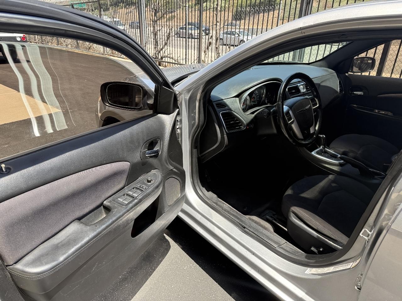 Chrysler 200 Touring 2014