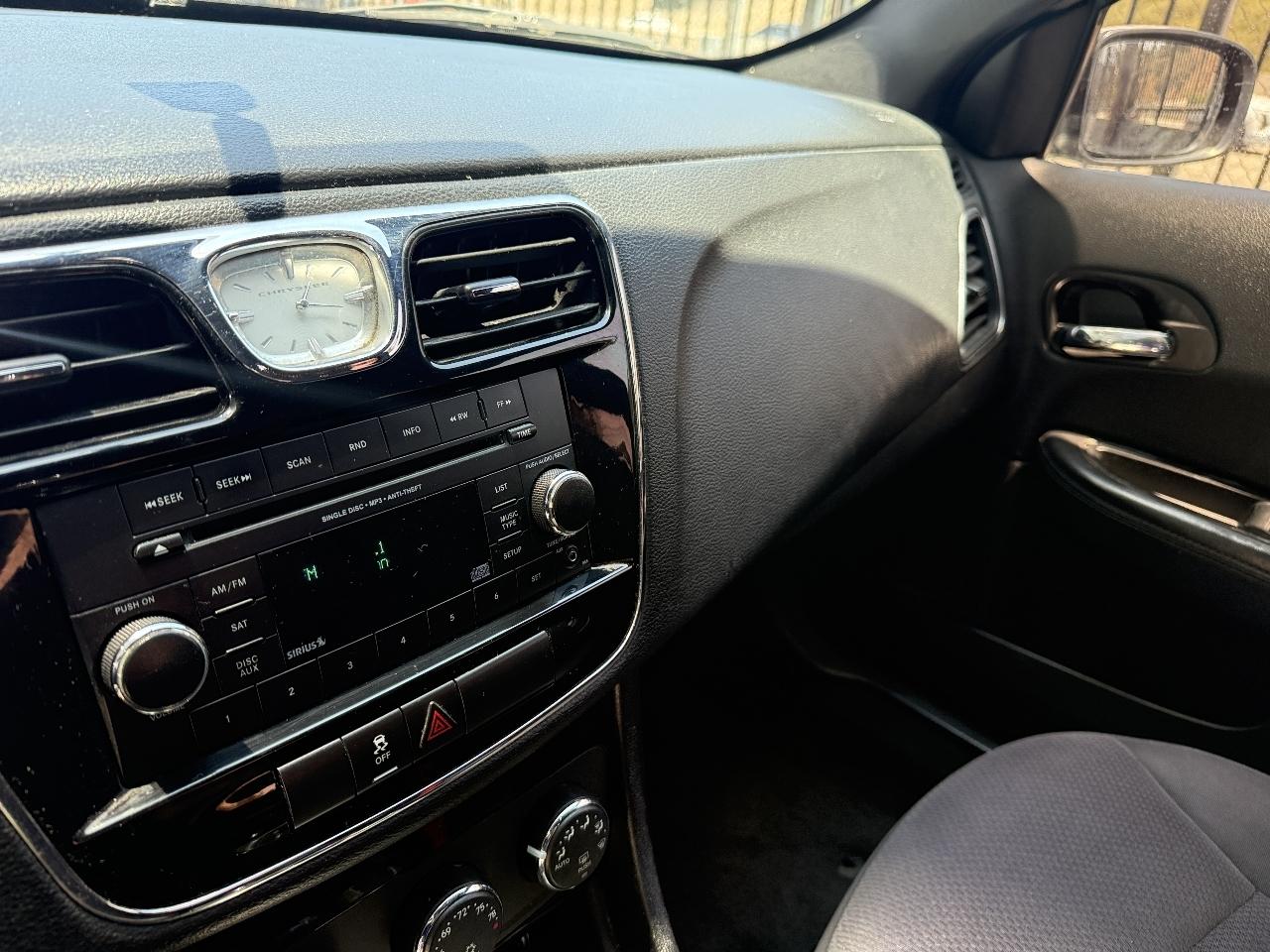 Chrysler 200 Touring 2014