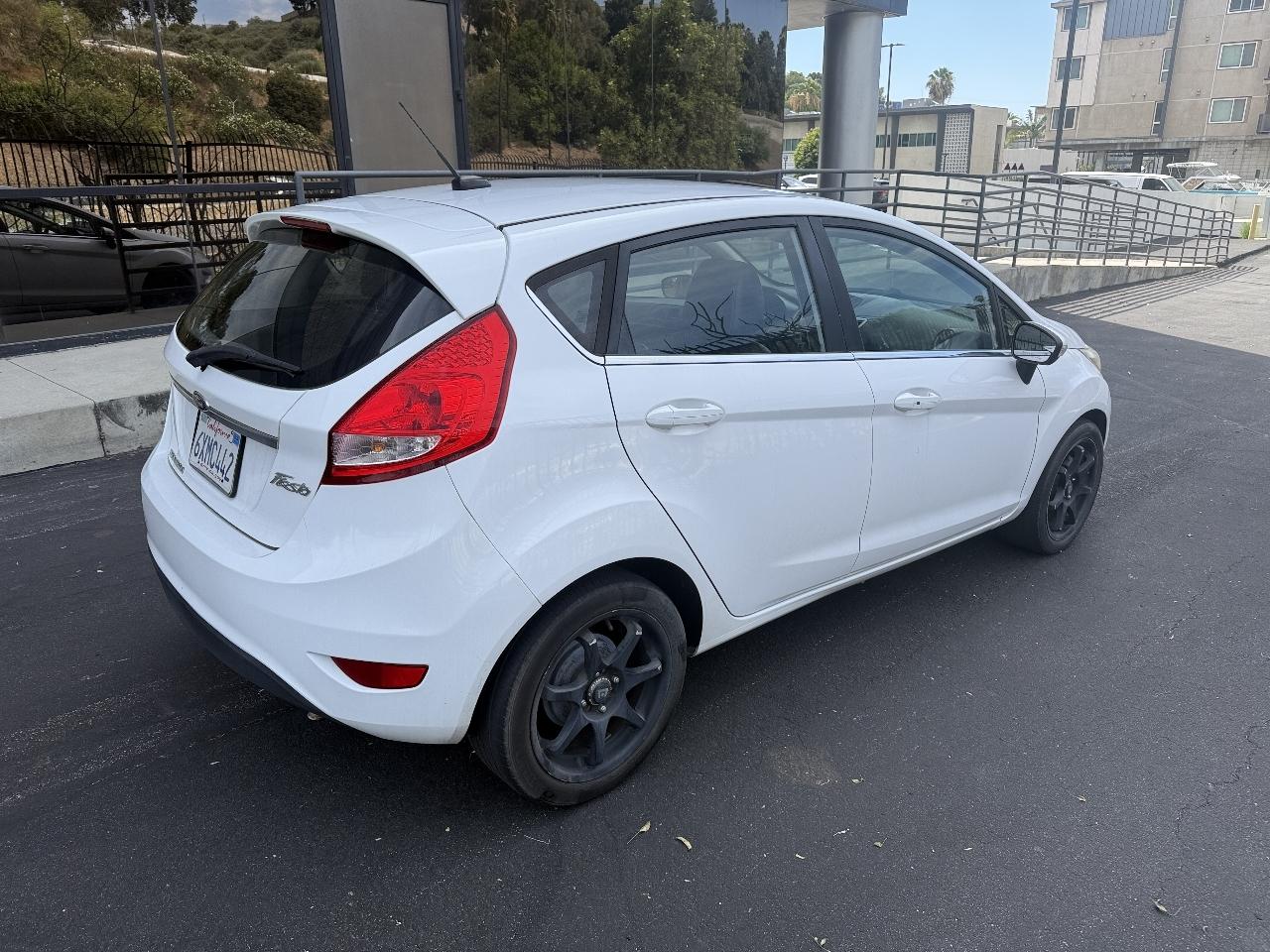 Ford Fiesta Titanium Hatchback 2013