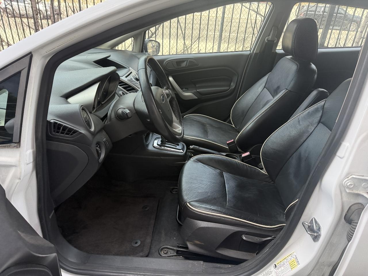 Ford Fiesta Titanium Hatchback 2013