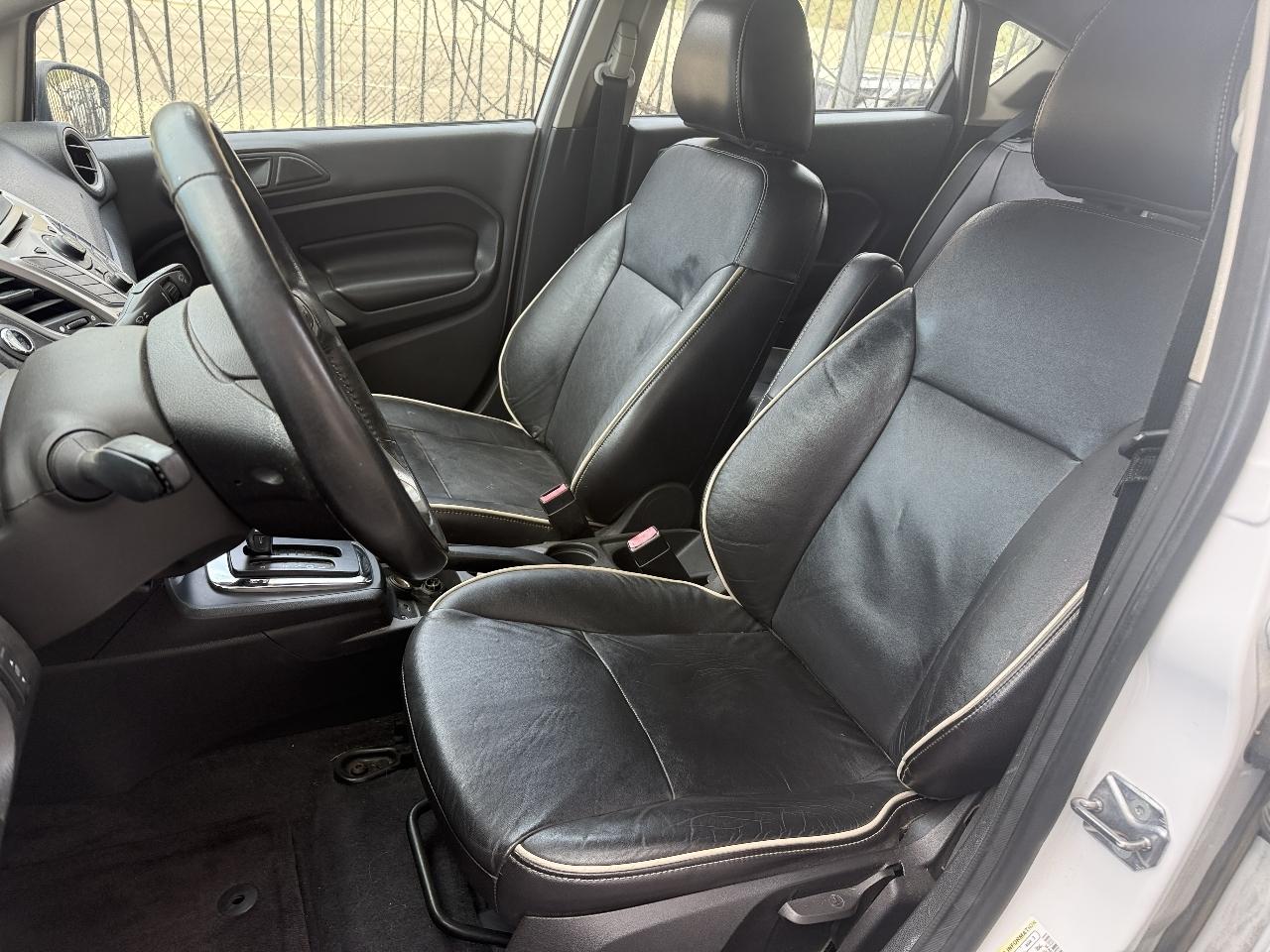 Ford Fiesta Titanium Hatchback 2013