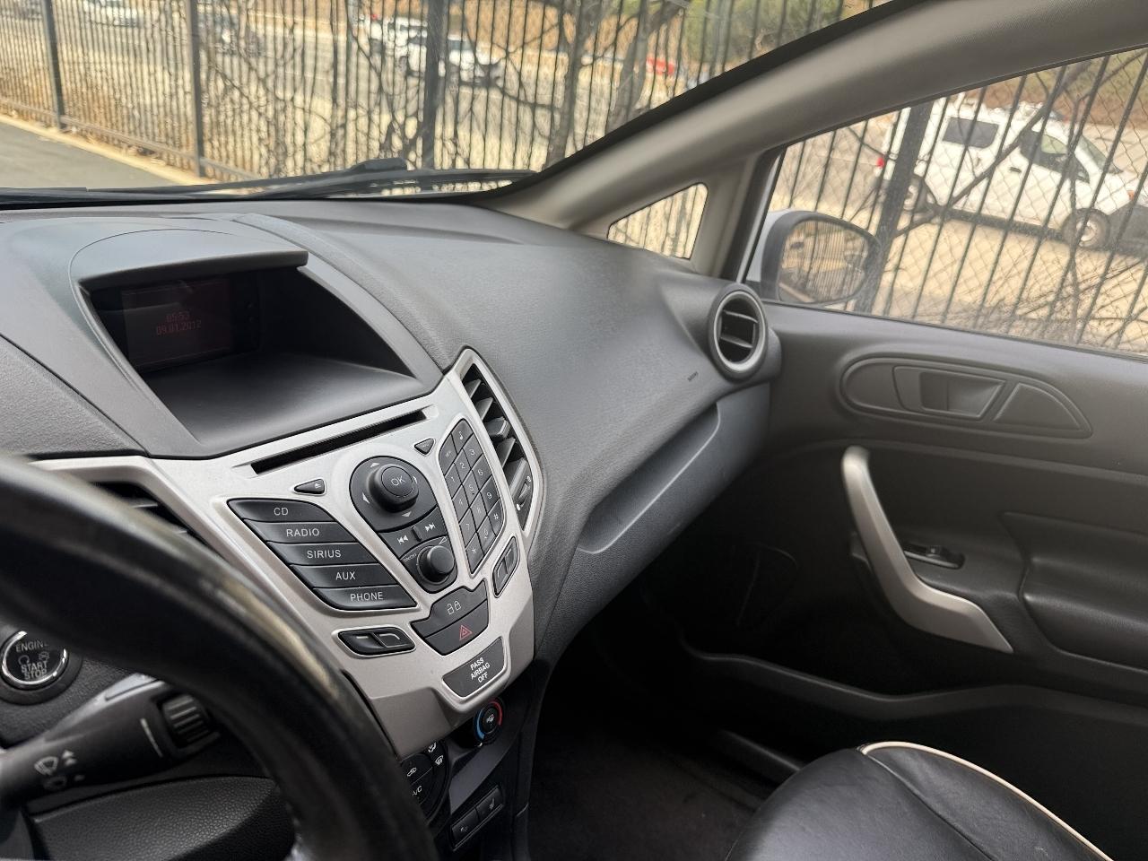 Ford Fiesta Titanium Hatchback 2013