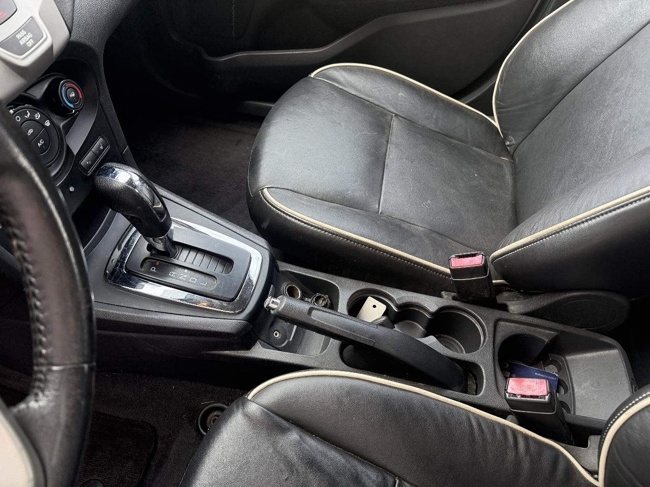 Ford Fiesta Titanium Hatchback 2013