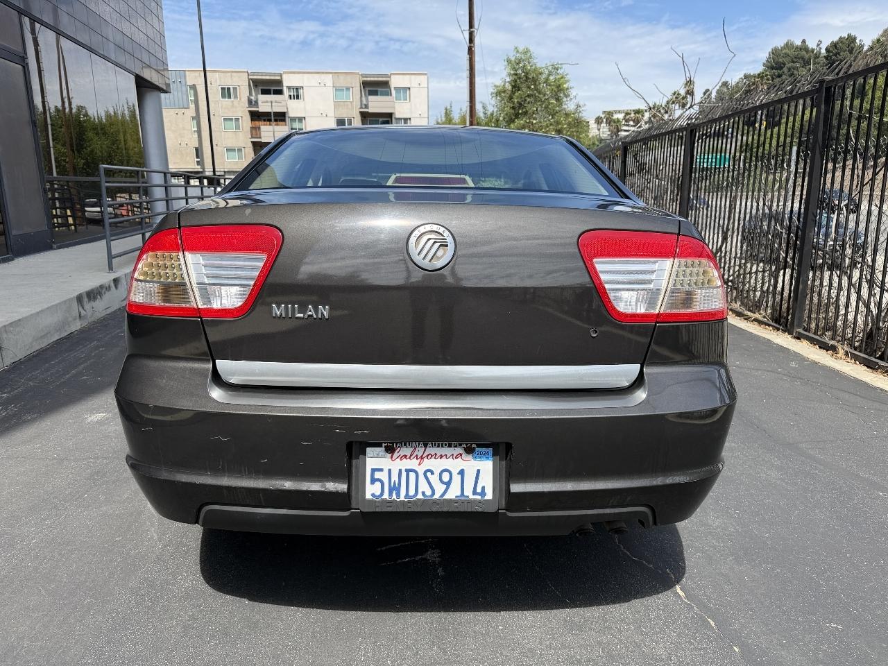Mercury Milan Base 2006