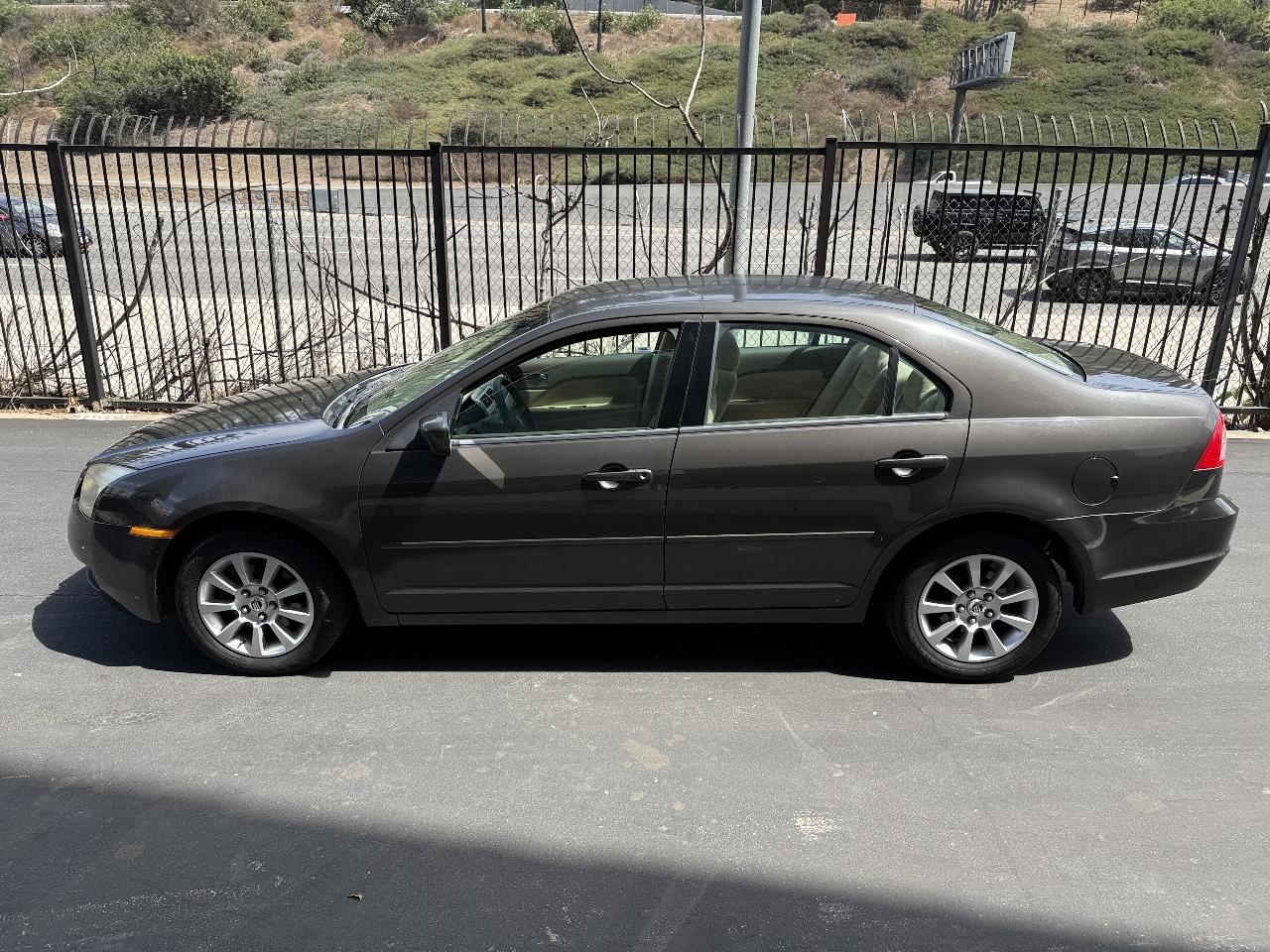 Mercury Milan Base 2006
