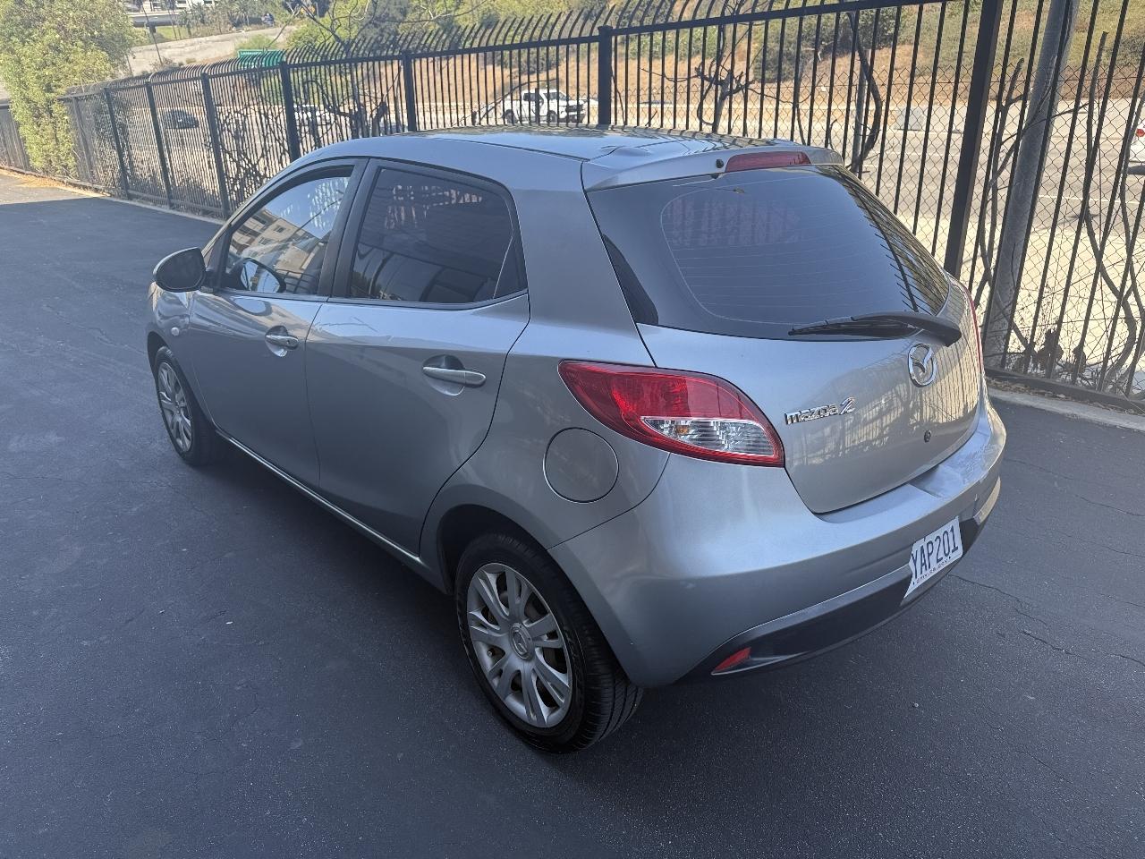 Mazda MAZDA2 Sport 2013