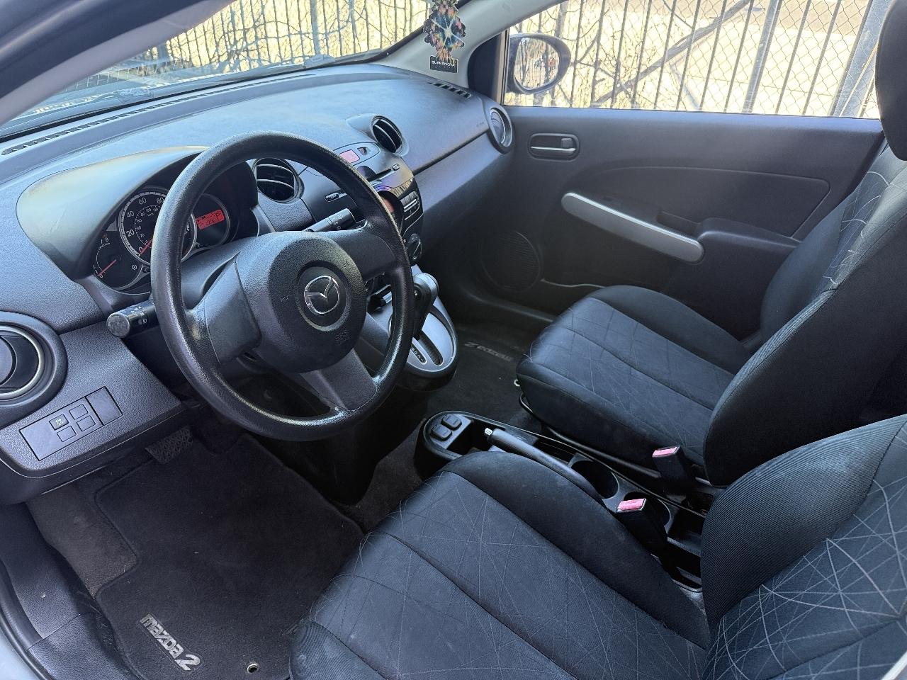 Mazda MAZDA2 Sport 2013