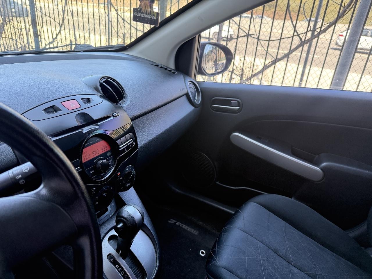 Mazda MAZDA2 Sport 2013