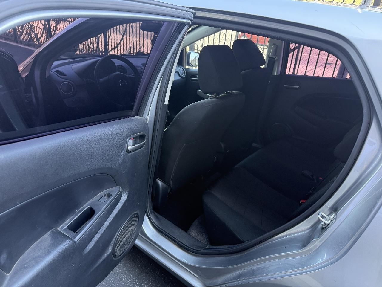Mazda MAZDA2 Sport 2013