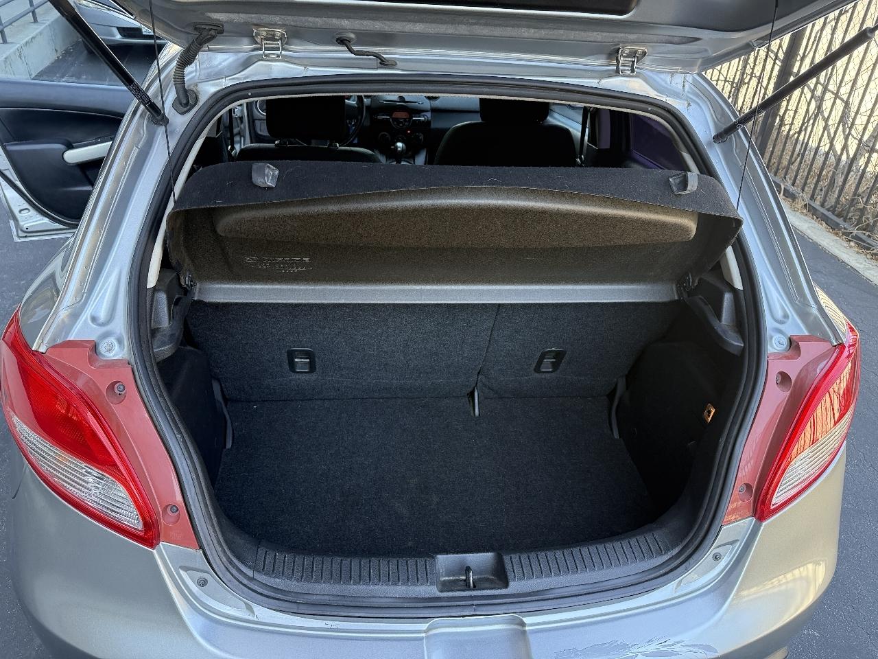Mazda MAZDA2 Sport 2013