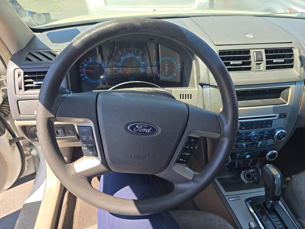 Ford Fusion I4 SE 2011