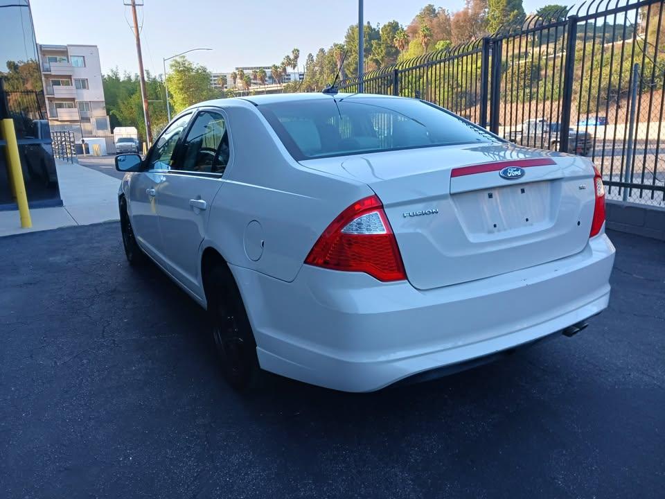 Ford Fusion I4 SE 2011