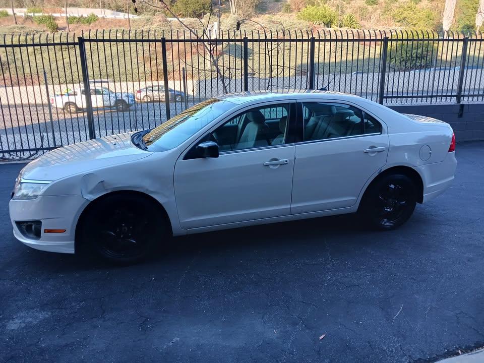 Ford Fusion I4 SE 2011