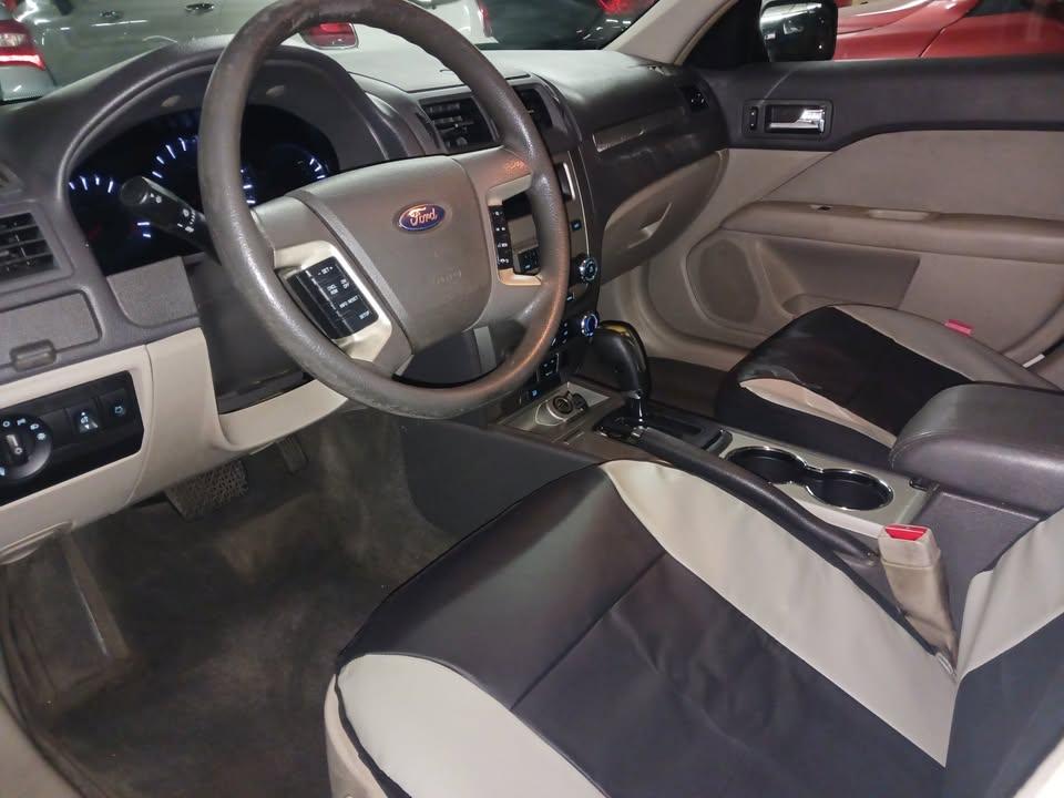 Ford Fusion I4 SE 2011