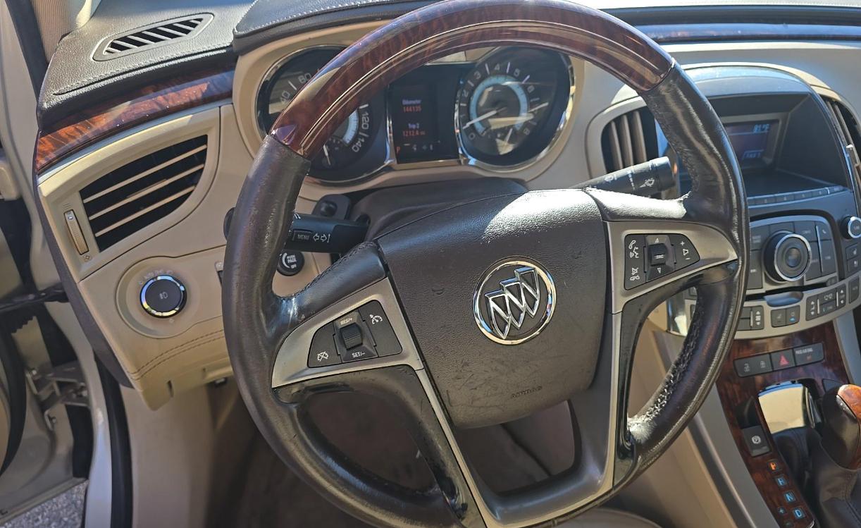 Buick LaCrosse Premium Package 2, w/Leather 2012